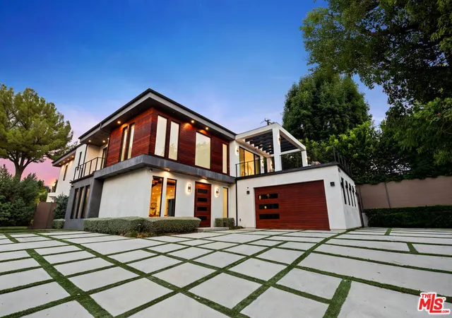 1st image of 4854 Alonzo Ave, Encino, CA 91316 | MLS# 26654061