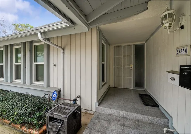 Photo 3 of Single family home for sale at 23850 Via Jacara, Valencia, CA 91355 | MLS# CV26037411 | Listing updated on 2026-07-03