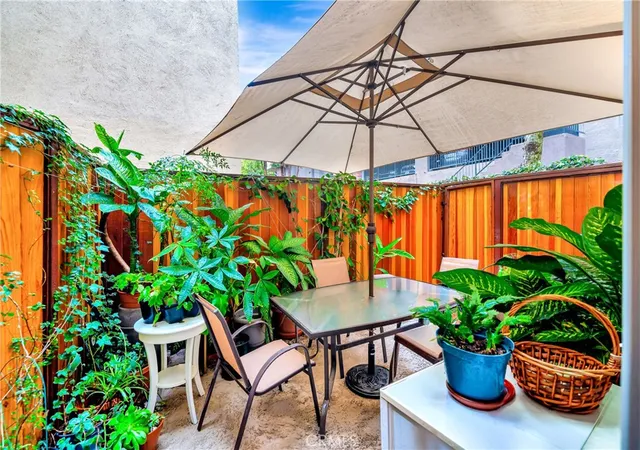 2nd image of 1734 N Fuller #107, Los Angeles, CA 90046 | MLS# SR26037409