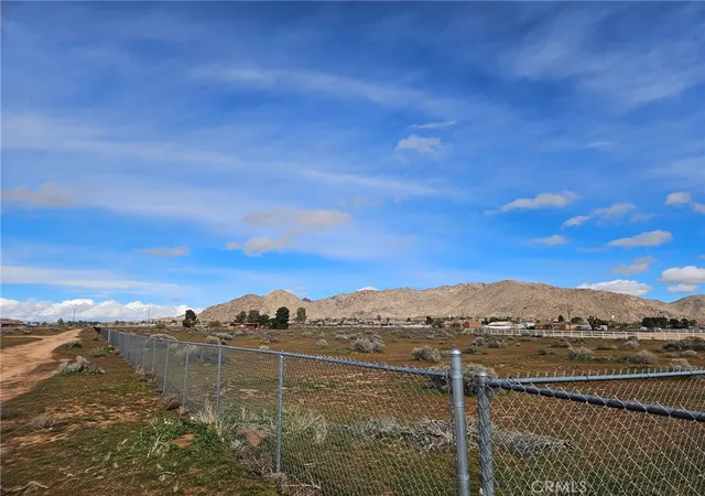 2nd image of 3 Candlewood, Apple Valley, CA 92307 | MLS# HD26037450