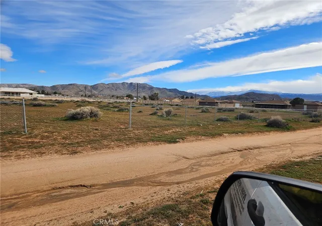 7th image of 3 Candlewood, Apple Valley, CA 92307 | MLS# HD26037450