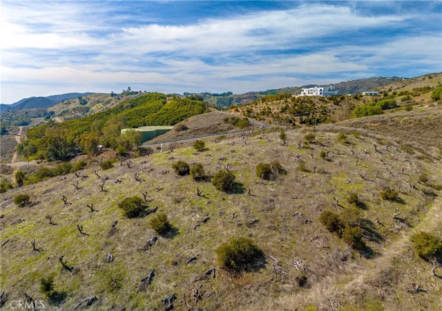4th image of 5 Via Gorrion, Temecula, CA 92590 | MLS# SW26036493