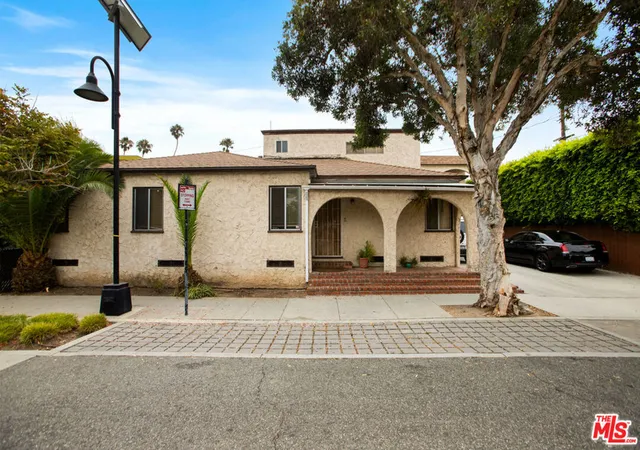 Homes for sale in Santa Monica, CA | 802 Ozone St, Santa Monica, CA 90405 | MLS# 26654195
