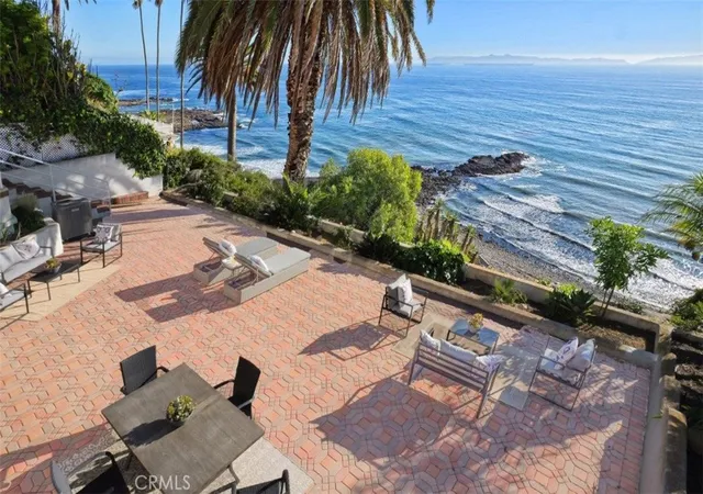 Homes for sale in San Pedro, CA | 2105 W Paseo Del Mar, San Pedro, CA 90732 | MLS# PV26031191