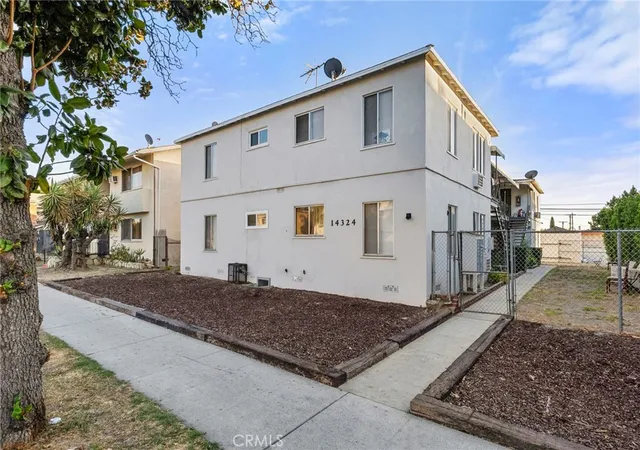 1st image of 14324 Roscoe, Panorama City, CA 91402 | MLS# GD26037513