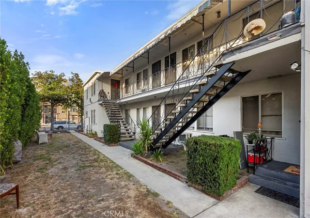 4th image of 14324 Roscoe, Panorama City, CA 91402 | MLS# GD26037513
