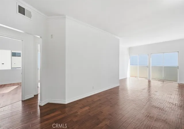 Homes for sale in Los Angeles, CA | 11822 Goshen Ave, Los Angeles, CA 90049