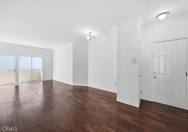 Homes for sale in Los Angeles, CA | 11822 Goshen Ave, Los Angeles, CA 90049
