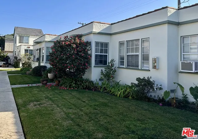 Homes for sale in Santa Monica, CA | 2517 20th St, Santa Monica, CA 90405 | MLS# 26654207