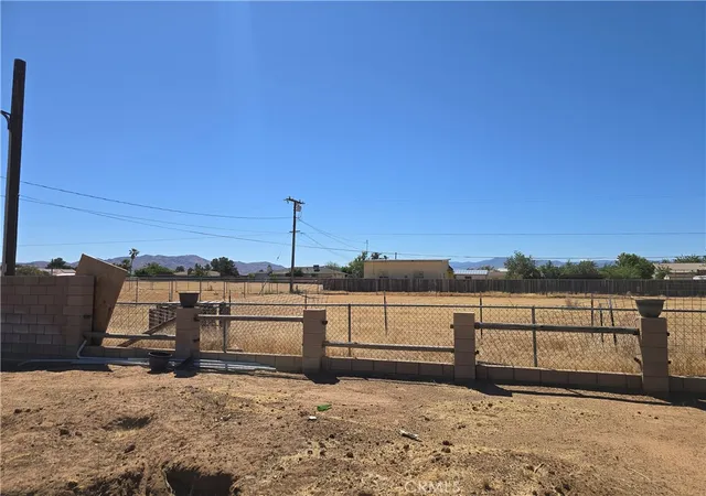 11th image of 15111 Cheyenne, Apple Valley, CA 92307 | MLS# CV26037548
