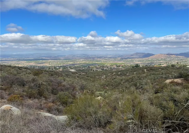 2nd image of 4 Esplendida Wy, Temecula, CA 92592 | MLS# SW26037810