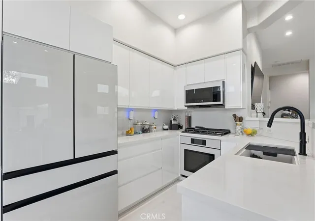 4th image of 7697 Hazard Center, San Diego, CA 92108 | MLS# PT26037521