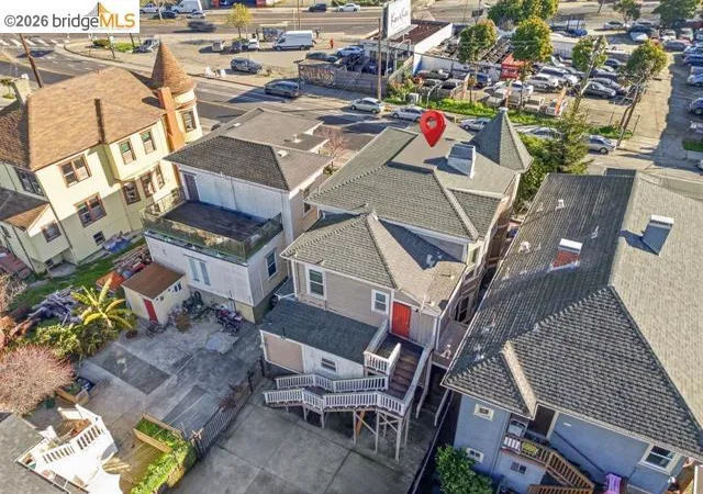 1st image of 2817 Market St, Emeryville, CA 94608 | MLS# 41124594