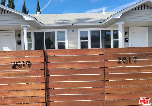 2nd image of 2017 W 39th St, Los Angeles, CA 90008 | MLS# 26654571
