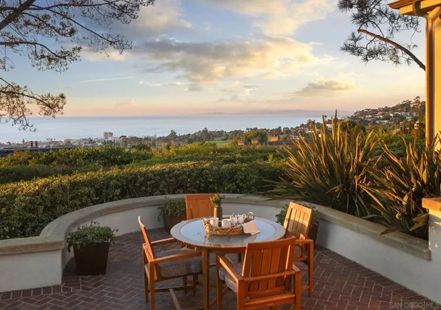 3rd image of 1515 El Camino Del Teatro, La Jolla, CA 92037 | MLS# 260004089SD