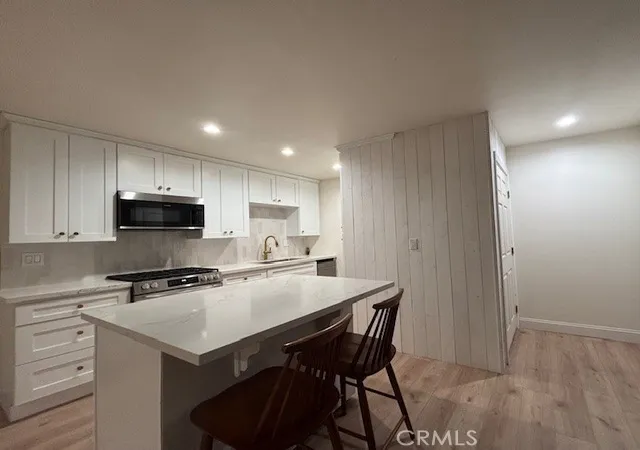 2nd image of 211 E Channel Islands, Port Hueneme, CA 93041 | MLS# DW26036597