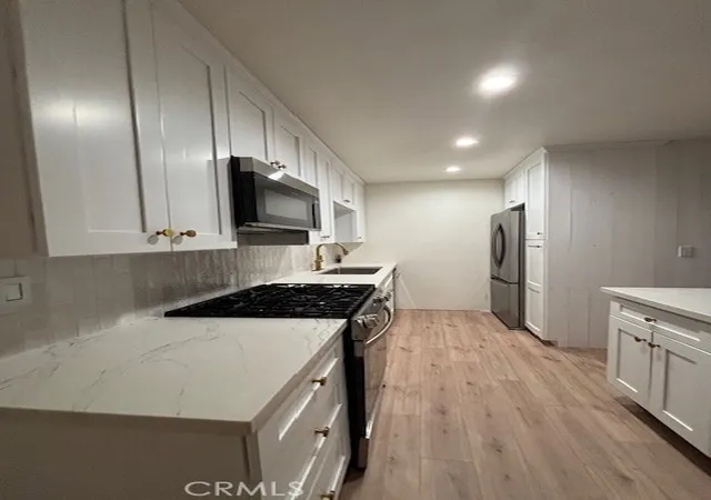 3rd image of 211 E Channel Islands, Port Hueneme, CA 93041 | MLS# DW26036597