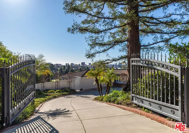 4th image of 551 Perugia Wy, Los Angeles, CA 90077 | MLS# 26651881