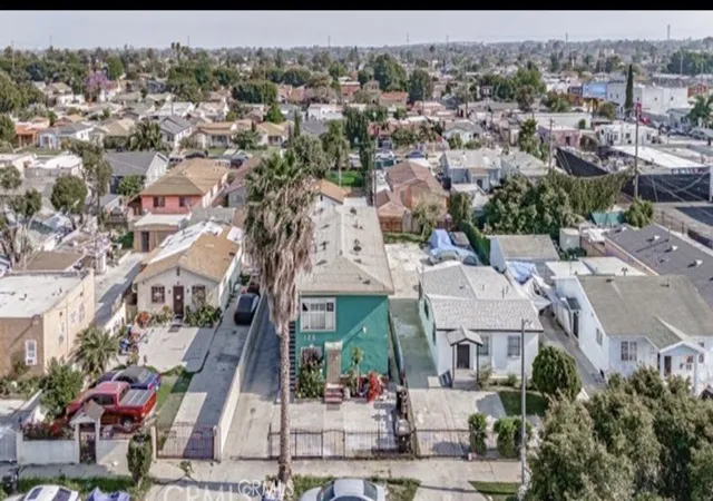 Photo 4 of House for sale at 126 East 89th, Los Angeles, CA 90003 | MLS# RS26033558 | Listing updated on 2026-09-17