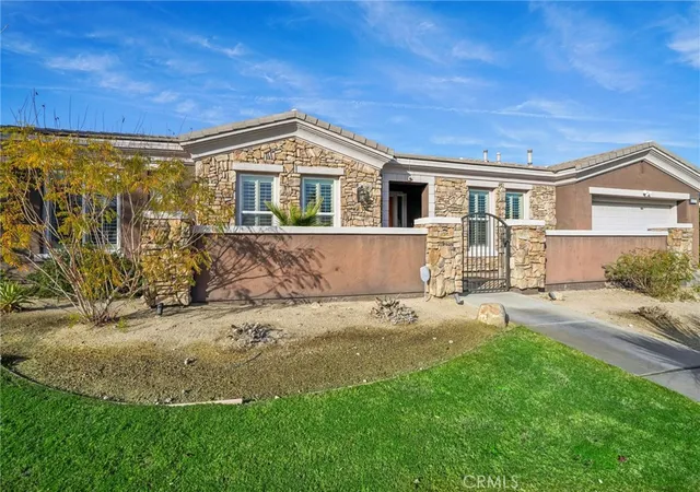 3rd image of 1420 E Via Escuela, Palm Springs, CA 92262 | MLS# DW26024894