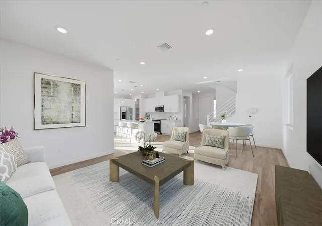 Photo 3 of Sale Pending at 4805 Arroyo Run, Moorpark, CA 93021 | MLS# IV26038544 | Listing updated on 2026-06-25