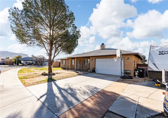 3rd image of 22993 Eyota, Apple Valley, CA 92308 | MLS# HD26038627
