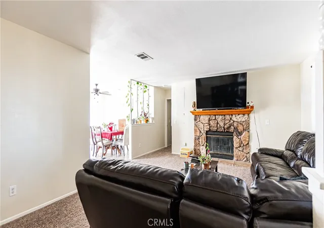 5th image of 22993 Eyota, Apple Valley, CA 92308 | MLS# HD26038627