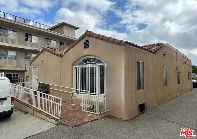 Homes for sale in Reseda, CA | 7304 Canby Ave, Reseda, CA 91335 | MLS# 26654413