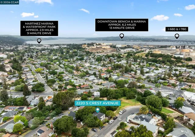 Listing Photo 2 - Condo for sale in building located at 2220 S Crest Ave, Martinez, CA 94553 - Unit #