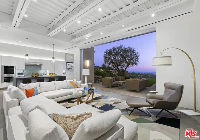 2nd image of 1550 Casale Rd, Pacific Palisades, CA 90272 | MLS# 26653509