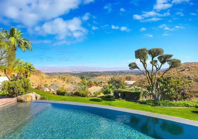 Photo 2 of Single family home for sale at 14 Santa Rosa Mountain Ln, Rancho Mirage, CA 92270 | MLS# 219143573DA | Listing updated on 2026-10-08
