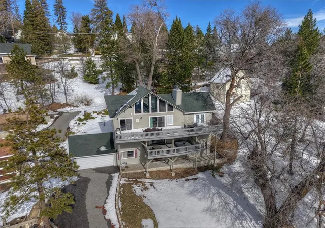 Homes for sale in Lake Arrowhead, CA | 27814 North Bay, Lake Arrowhead, CA 92352 | MLS# IG26038609