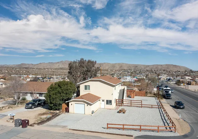 2nd image of 61786 Desert Air Rd, Joshua Tree, CA 92252 | MLS# 219143584PS