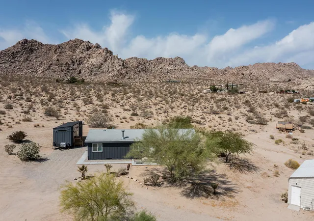 3rd image of 7122 Sunkist Rd, Joshua Tree, CA 92252 | MLS# 219143585PS