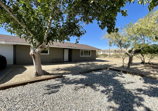 2nd image of 61880 Verbena Rd, Joshua Tree, CA 92252 | MLS# 219143586PS