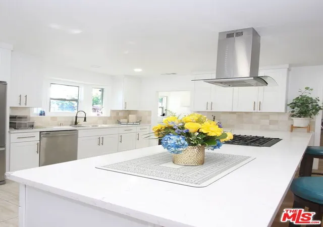 Photo 3 of Single family home for sale at 153 N Hanford Ave, San Pedro, CA 90732 | MLS# 26654929 | Listing updated on 2026-09-30