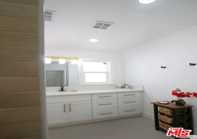 Photo 4 of Single family home for sale at 153 N Hanford Ave, San Pedro, CA 90732 | MLS# 26654929 | Listing updated on 2026-09-30