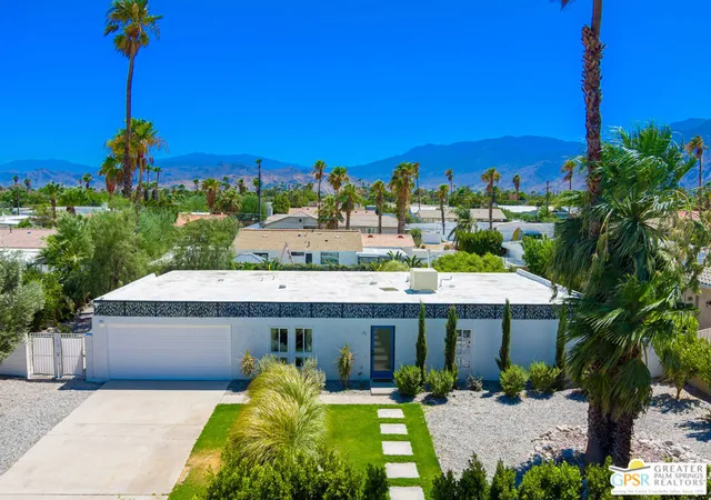 Homes for sale in Palm Springs, CA | 2405 E Francis Dr, Palm Springs, CA 92262 | MLS# 26654563PS