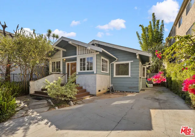 Homes for sale in Santa Monica, CA | 1124 12th St, Santa Monica, CA 90403 | MLS# 26651635
