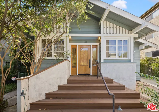 Homes for sale in Santa Monica, CA | 1124 12Th St, Santa Monica, CA 90403 | MLS# 26651635