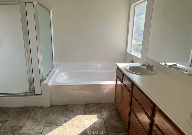 Photo 4 of Sale Pending at 19689 Allenhurst St, Riverside, CA 92508 | MLS# RS26039029 | Listing updated on 2026-09-09