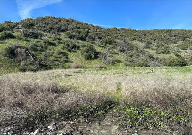 4th image of 25156 E State Hwy 20, Clearlake Oaks, CA 95423 | MLS# LC26039067