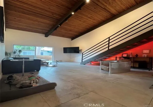 1st image of 5460 White Oak #A305, Encino, CA 91316 | MLS# SR26039059