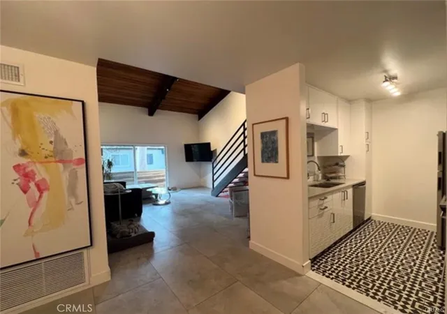 3rd image of 5460 White Oak #A305, Encino, CA 91316 | MLS# SR26039059