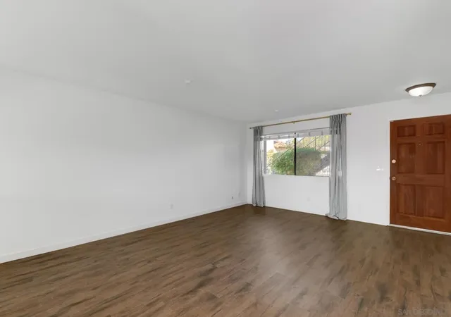 Listing Photo 4 - Condo for sale in building located at 625 S Fig St, Escondido, CA 92025 - Unit #10