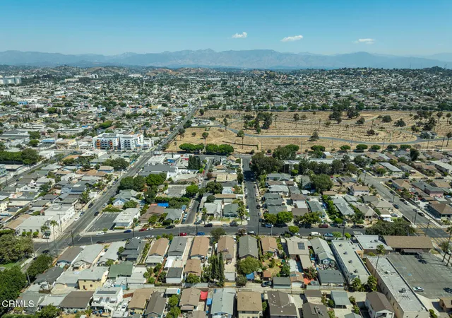 12th image of 2966 2966 68 E 2nd St, Los Angeles, CA 90033 | MLS# P1-25954