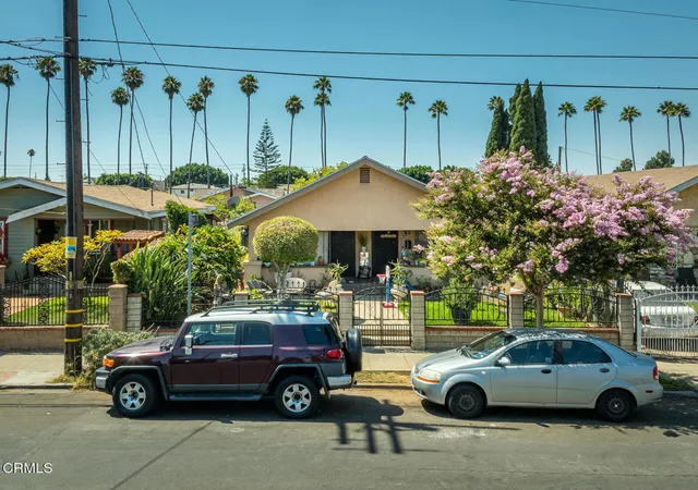 3rd image of 2966 2966-68 E 2Nd St, Los Angeles, CA 90033 | MLS# P1-25954