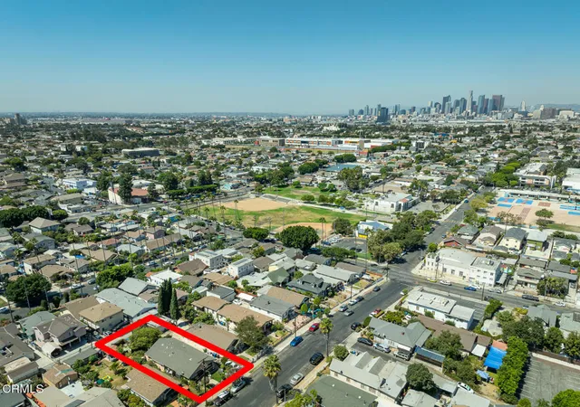 4th image of 2966 2966-68 E 2Nd St, Los Angeles, CA 90033 | MLS# P1-25954