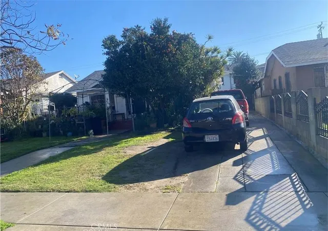 1st image of 7126 Stafford Ave, Huntington Park, CA 90255 | MLS# OC26034839