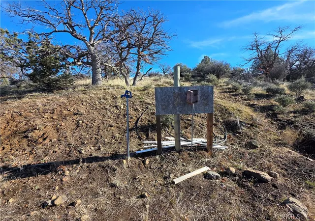 1st image of 441 442 Sea Horse Ln, Montague, CA 96064 | MLS# SN26019332